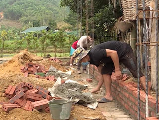 Những ngôi nhà ấm tình đại đoàn kết