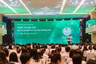 Xây dựng đội ngũ cán bộ nghiệp vụ có chất lượng làm nền tảng giá trị Vietcombank