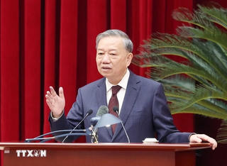 Nghị quyết của Bộ Chính trị về đột phá phát triển khoa học, công nghệ, đổi mới sáng tạo và chuyển đổi số quốc gia