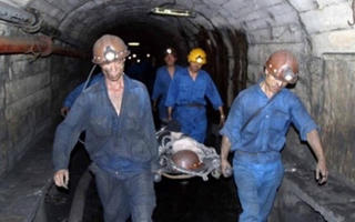 Quảng Ninh: Một công nhân Than Núi Béo tử vong vì bục túi nước hầm lò