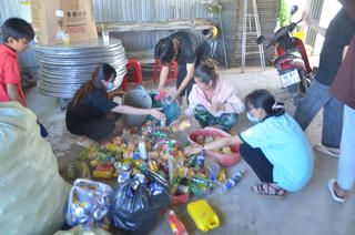 Bạc Liêu: ‘Biến rác thành tiền’ gây quỹ giúp đỡ học sinh, hội viên khó khăn 