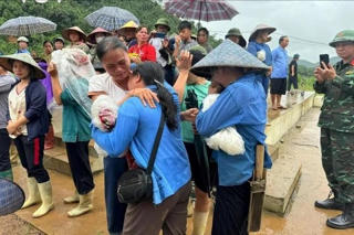 Những người 'chức bé' lo nỗi lo của dân
