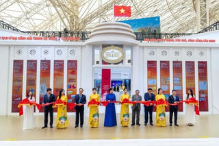 VPBank ghi danh Ngân hàng tiêu biểu trong triển lãm 80 năm thành tựu kinh tế Việt Nam