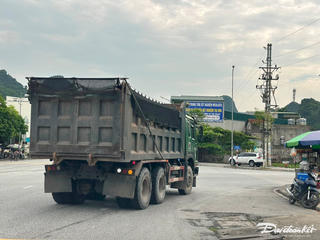 Quảng Ninh: Sau chỉ đạo kiểm tra, đoàn xe tải chở đất 'tái xuất' trên tuyến bao biển