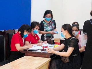 Làm gì để chặn lạm thu trong trường học?