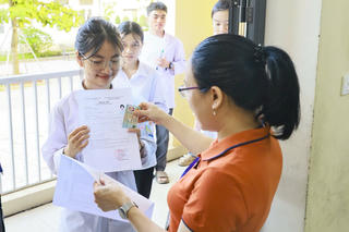 Một kỳ thi đổi mới