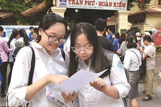 Thi vào lớp 10: Cách nào giảm áp lực cho thí sinh?