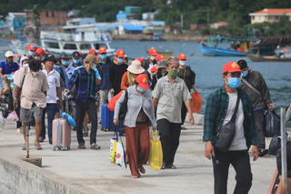 'Luồng xanh' cho du lịch cất cánh