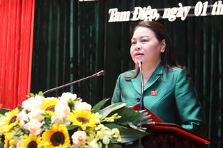 Phó Chủ tịch - Tổng Thư ký Nguyễn Thị Thu Hà tiếp xúc cử tri tại TP Tam Điệp