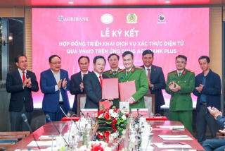 Agribank triển khai dịch vụ xác thực điện tử qua VNeID trên ứng dụng Agribank Plus