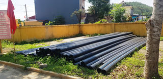 'Nợ nước sạch' để đạt nông thôn mới?