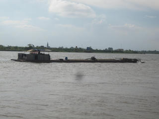 Nam Định: Sau vụ ‘bắt hụt’ cát tặc, Chủ tịch tỉnh hối thúc bộ máy thực thi trách nhiệm