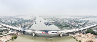 Hợp long cầu Lạc Quần mới