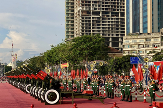 Thể hiện lòng yêu nước đúng cách