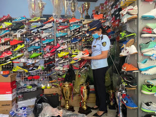 Đắk Lắk: Bán hàng giả mạo nhãn hiệu, một hộ kinh doanh bị phạt 16 triệu đồng 