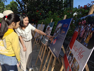 Nhân rộng dự án Cùng làm cha mẹ cho trẻ có hoàn cảnh khó khăn