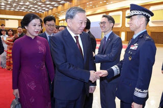 Tổng Bí thư Tô Lâm rời Seoul đi thăm Busan