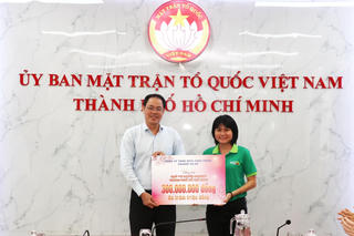 TP Hồ Chí Minh: Tiếp nhận 700 triệu đồng ủng hộ các gia đình nghèo dịp Tết Nguyên đán