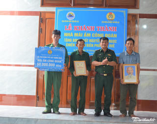 Đắk Lắk: Tặng nhà mái ấm công đoàn cho chiến sĩ có hoàn cảnh khó khăn