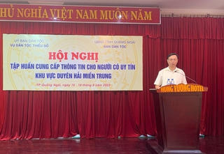 Phát huy vai trò người có uy tín trong công tác tuyên truyền, vận động nhân dân