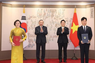 Tổng Bí thư Tô Lâm chứng kiến Lễ trao các văn kiện hợp tác Việt Nam-Hàn Quốc