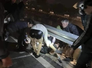 Nam Định: Bí thư xã va chạm giao thông sau uống rượu khiến 2 học sinh tử vong