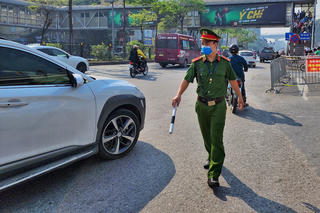 Ngày 22/12, Hà Nội xử lý 1.054 trường hợp vi phạm Luật Giao thông