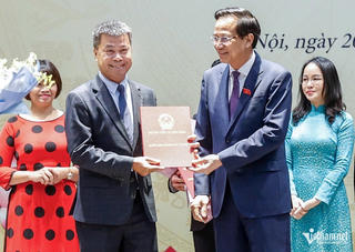 Ông Nguyễn Văn Bá làm Tổng Biên tập Báo VietNamNet thuộc Bộ Dân tộc và Tôn giáo