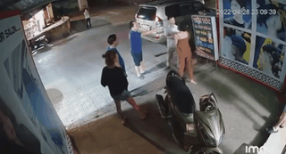 Tạm đình chỉ công việc Phó Trưởng Công an phường đánh phụ nữ