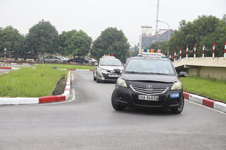 Có nên lắp thiết bị chấm điểm sát hạch tự động một số hạng xe?