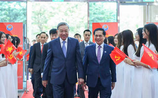 Tổng Bí thư: Xây dựng nền ngoại giao toàn diện, hiện đại, chuyên nghiệp, mang đậm bản sắc Việt Nam