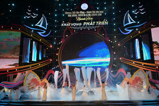 Chương trình biểu diễn nghệ thuật Khánh Hòa - Kết nối yêu thương