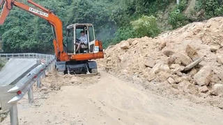 Quảng Nam: Cảnh báo nhiều nơi độ ẩm đất bão hòa, nguy cơ sạt lở lớn