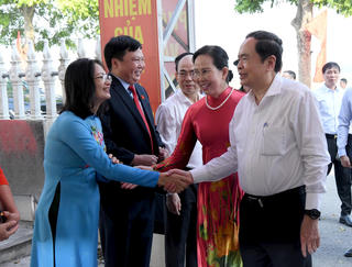 Chủ tịch Quốc hội Trần Thanh Mẫn dự Ngày hội đại đoàn kết tại tỉnh Hà Nam