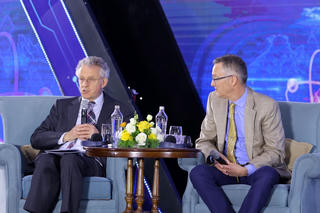 GS. Sir. Richard Henry Friend: Giải thưởng VinFuture là tấm gương phản chiếu đổi mới toàn cầu