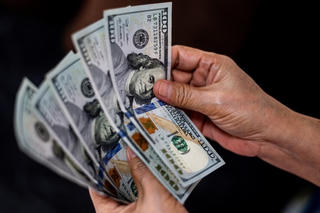 Tỷ giá USD đồng loạt tăng ngày 17/2