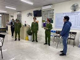 Hải Dương: Bắt 4 đối tượng tại Trung tâm đăng kiểm xe cơ giới