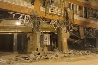 Đài Loan tiếp tục rung chuyển vì hàng chục dư chấn động đất