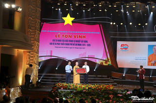 Tôn vinh các cá nhân tiêu biểu trong sự nghiệp xây dựng, bảo vệ và phát triển TP Hồ Chí Minh