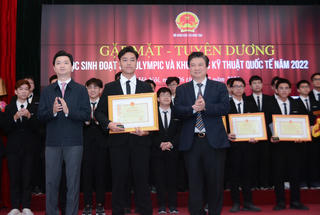 Học sinh Việt Nam đại thắng trên đấu trường Olympic quốc tế