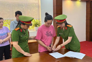 TPHCM: Bắt 22 đối tượng trong đường dây sản xuất, buôn bán thuốc giả