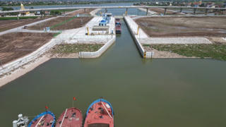 Nam Định: Âu tàu kênh đào hơn 107 triệu USD bị đứt dây cáp kéo cánh phai