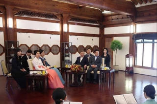 Tổng Bí thư Tô Lâm và Phu nhân dự tiệc trà, thưởng thức nghệ thuật truyền thống