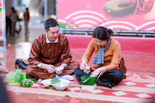 Thưởng Tết cho giáo viên: Niềm vui ngày cuối năm