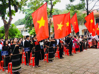 [ẢNH] Rộn ràng khai giảng ở ngôi trường đông học sinh dân tộc thiểu số nhất tỉnh Đắk Lắk