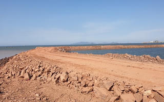 Một Công ty xi măng lấn 6,2 ha biển trái phép