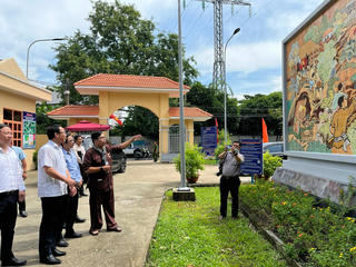 Bí thư Thành ủy TP Hồ Chí Minh khảo sát di tích địa đạo Phú Thọ Hòa
