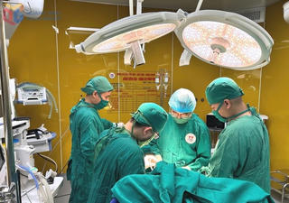 Thành tựu y khoa đang được nối dài