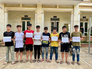 Phú Thọ: Triệu tập 8 thanh thiếu niên mang hung khí đi gây rối trật tự công cộng