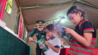 Đem thêm sách đến vùng biên cương Quảng Trị